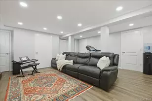 210 Clinton Rd, Garden City, NY 11530 - Photo 25