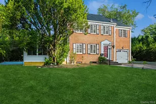 210 Clinton Rd, Garden City, NY 11530 - Photo 27