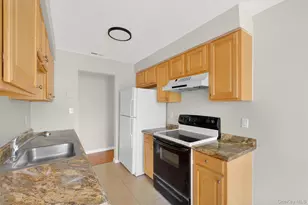 111 Cartwheel Ct, Washingtonville, NY 10992 - Photo 11