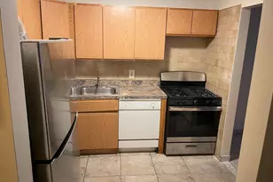 7 Dune Ct, Bronx, NY 10473 - Photo 1