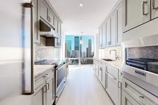 641 5th Ave, New York, NY 10022 - Photo 9