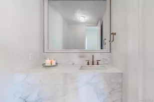 641 5th Ave, New York, NY 10022 - Photo 13