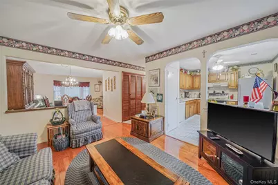 12 Quail Run Drive, Deer Park, NY 11729 - Photo 11