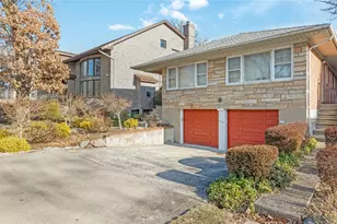 85-19 212th St, Hollis, NY 11427 - Photo 3