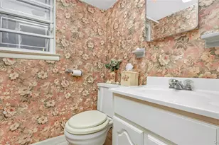 85-19 212th St, Hollis, NY 11427 - Photo 25