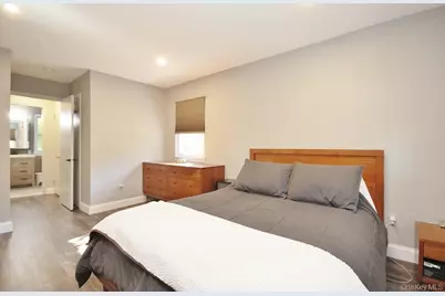 14 Somerset Drive, Suffern, NY 10901 - Photo 13