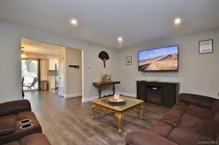 14 Somerset Dr, Suffern, NY 10901 - Photo 9