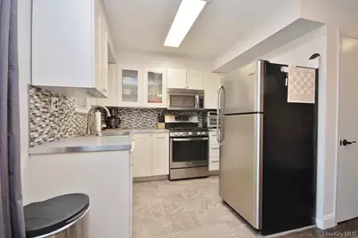 14 Somerset Drive, Suffern, NY 10901 - Photo 5