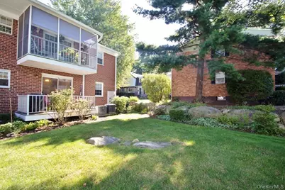 14 Somerset Drive, Suffern, NY 10901 - Photo 15