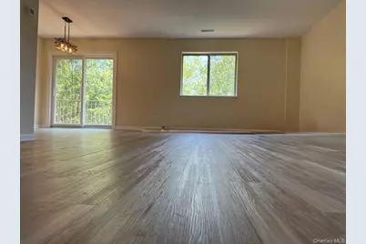 276 Temple Hill Road #2606, New Windsor, NY 12553 - Photo 5