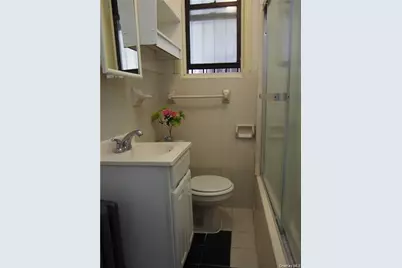13827 91st Avenue, Jamaica, NY 11435 - Photo 17