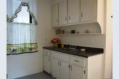 13827 91st Avenue, Jamaica, NY 11435 - Photo 15