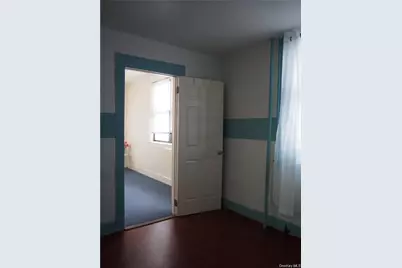 13827 91st Avenue, Jamaica, NY 11435 - Photo 27