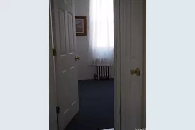 13827 91st Avenue, Jamaica, NY 11435 - Photo 9