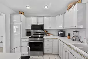 57 Lake View Dr, Kiamesha Lake, NY 12751 - Photo 15