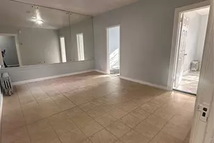 110-11 101st Ave, Richmond Hill, NY 11419 - Photo 9