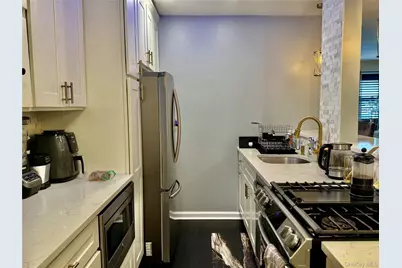 100 Lincoln Avenue #5C, Mineola, NY 11501 - Photo 3