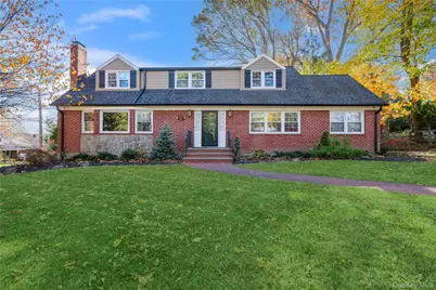 12 Mallard Cove, Centerport, NY 11721 - Photo 1