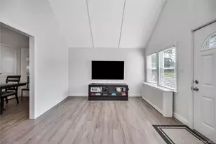 98 1st Ave, East Rockaway, NY 11518 - Photo 9