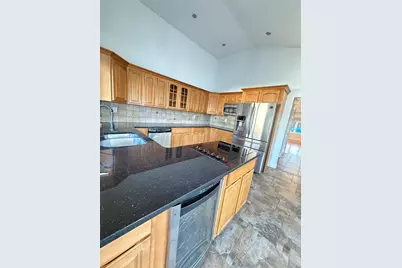 254 Park Avenue, Freeport, NY 11520 - Photo 11