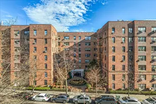 67-35 Yellowstone Blvd, Forest Hills, NY 11375 - Photo 15