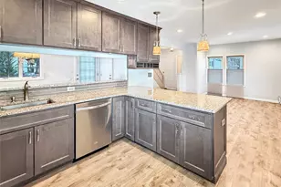 18 Grove St, Highland, NY 12528 - Photo 3