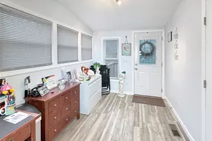 18 Grove St, Highland, NY 12528 - Photo 15