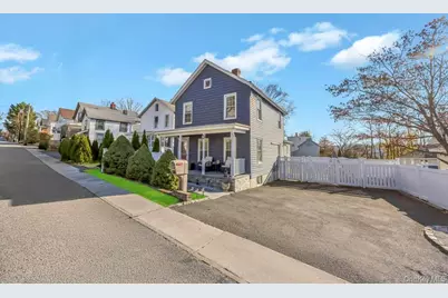 8 Madison Avenue, Glen Cove, NY 11542 - Photo 23