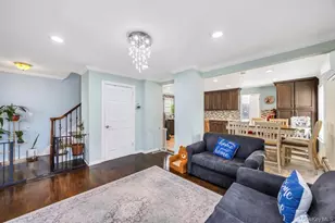 8 Madison Ave, Glen Cove, NY 11542 - Photo 3