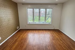 144-05 21st Ave, Whitestone, NY 11357 - Photo 3