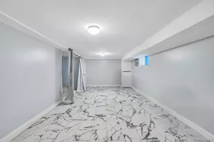 178-26 Zoller Rd, Jamaica, NY 11434 - Photo 17