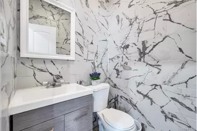 17826 Zoller Road, Jamaica, NY 11434 - Photo 15