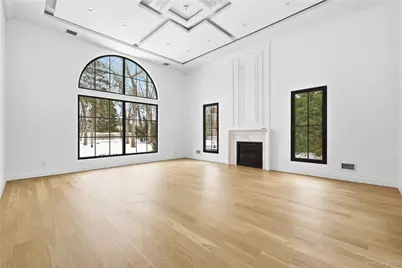 115 Weeks Drive, Dix Hills, NY 11746 - Photo 9