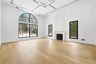 115 Weeks Dr, Dix Hills, NY 11746 - Photo 9