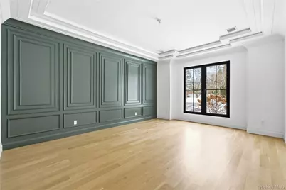 115 Weeks Drive, Dix Hills, NY 11746 - Photo 15