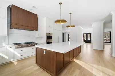 115 Weeks Drive, Dix Hills, NY 11746 - Photo 21