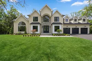 115 Weeks Dr, Dix Hills, NY 11746 - Photo 3