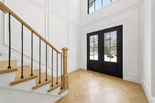 115 Weeks Dr, Dix Hills, NY 11746 - Photo 5