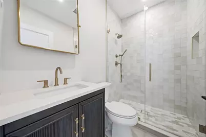 115 Weeks Drive, Dix Hills, NY 11746 - Photo 41