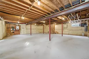 115 Weeks Dr, Dix Hills, NY 11746 - Photo 45