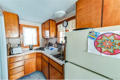 9 East Way Path, Calverton, NY 11933 - Photo 9