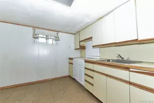 115-51 115th St, Ozone Park, NY 11420 - Photo 29