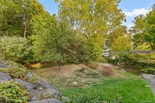 202 E Garden Rd, Larchmont, NY 10538 - Photo 31