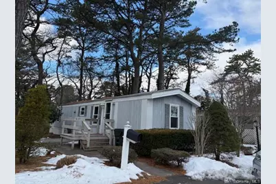 525/D17 Riverleigh, Riverhead, NY 11901 - Photo 1