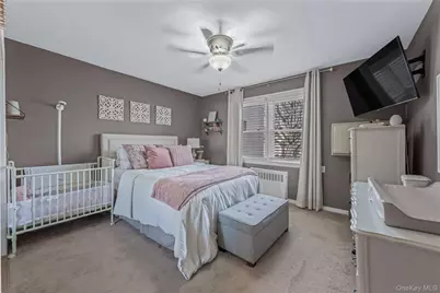 71-42 Little Neck Parkway #153B, Floral Park, NY 11004 - Photo 13