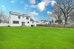 551 Grand Ave, Lindenhurst, NY 11757 - Photo 35