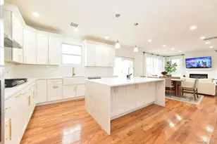 551 Grand Ave, Lindenhurst, NY 11757 - Photo 15