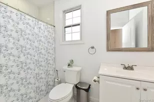 551 Grand Ave, Lindenhurst, NY 11757 - Photo 21