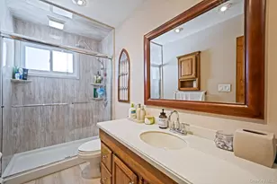 28 Pamela Ln, Selden, NY 11784 - Photo 23