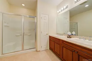 115 Pond View Dr, Port Washington, NY 11050 - Photo 13